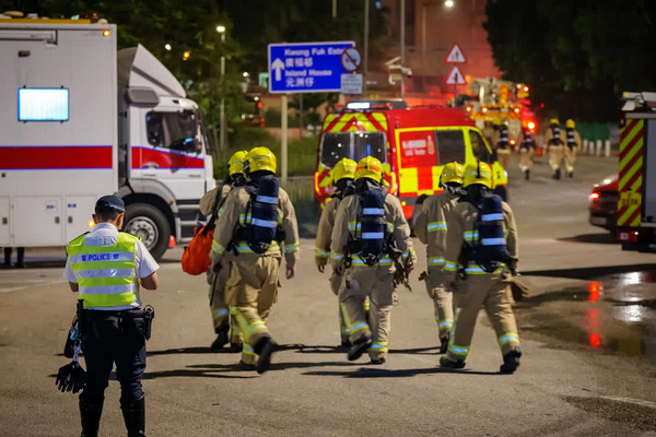 缩略图 | 香港大埔火灾已致83人遇难，已完成灭火程序！