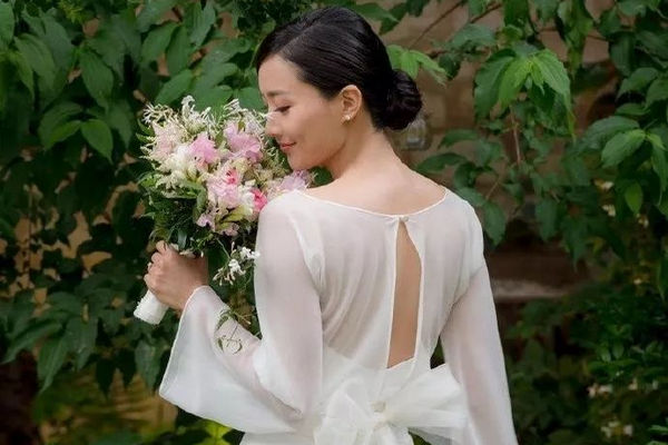 缩略图 | 豪门弃妇迎来二婚！从灵堂撕到妯娌内斗大结局