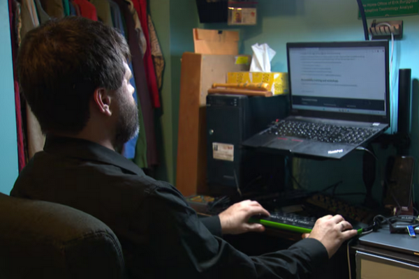 缩略图 | 加拿大法庭裁定一公司歧视盲人男子：判赔2.8万元自尊伤害赔偿！