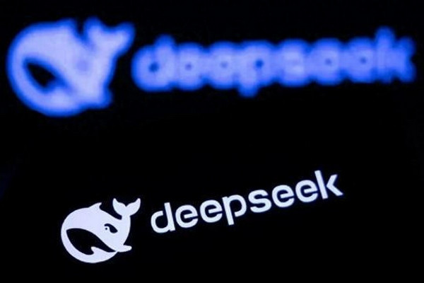 缩略图 | 美媒：中国大模型DeepSeek正在让硅谷陷入恐慌！