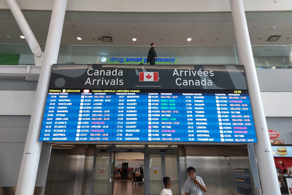 缩略图 | 危机升级！加拿大多家航空公司砍掉数千航班：机票价格还要涨！